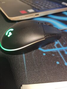 Logitech G203 LIGHTSYNC un buen ratón para trabajar cómodamente